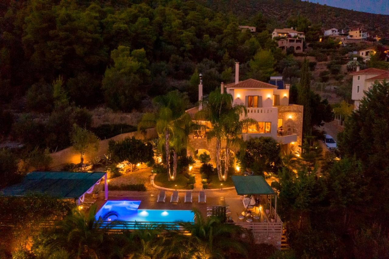 Villa Maira Luxurious With Private Swimming Pool Kórfos Exteriér fotografie