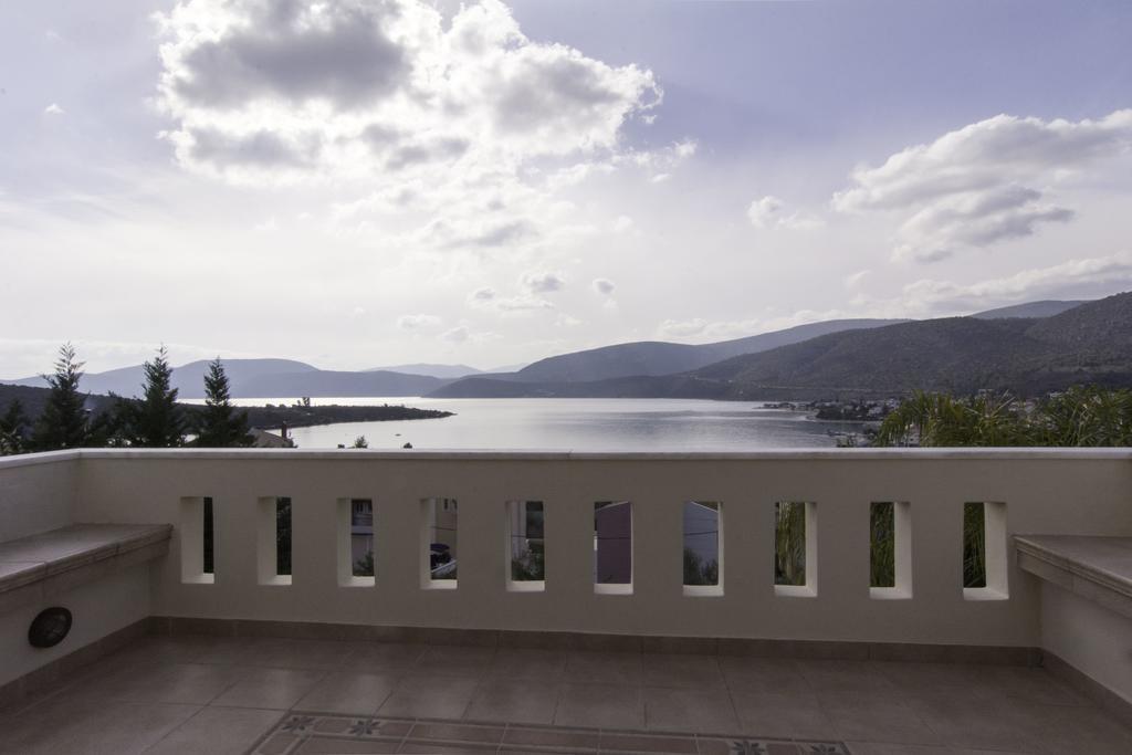 Villa Maira Luxurious With Private Swimming Pool Kórfos Exteriér fotografie