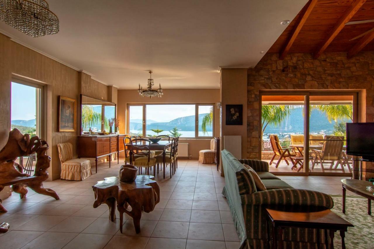 Villa Maira Luxurious With Private Swimming Pool Kórfos Exteriér fotografie
